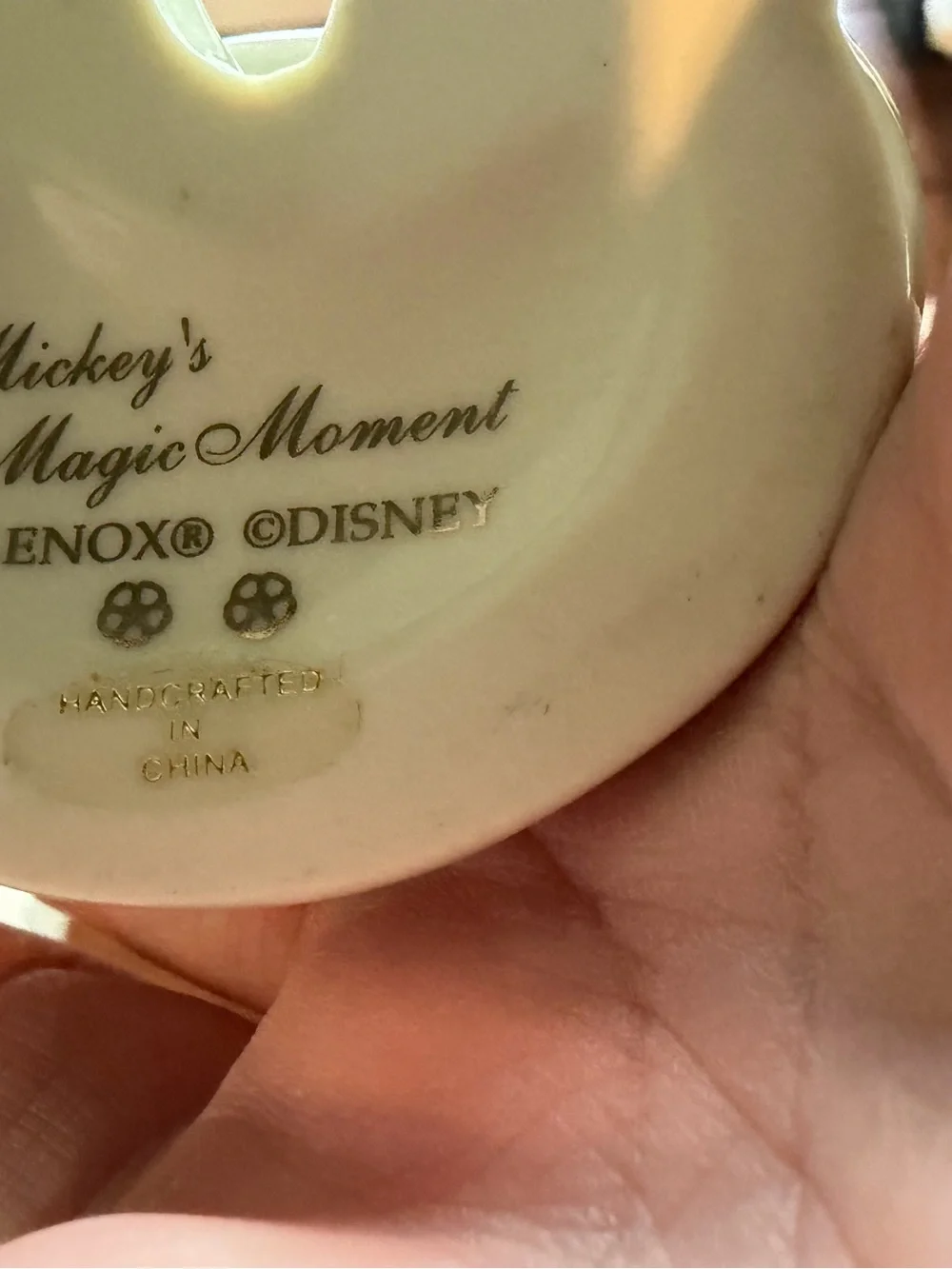 Lenox Cream Porcelain Disney Accent - Mickey's Magic Moment